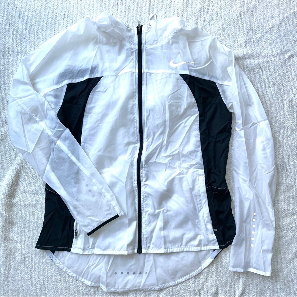 White Nike windbreaker